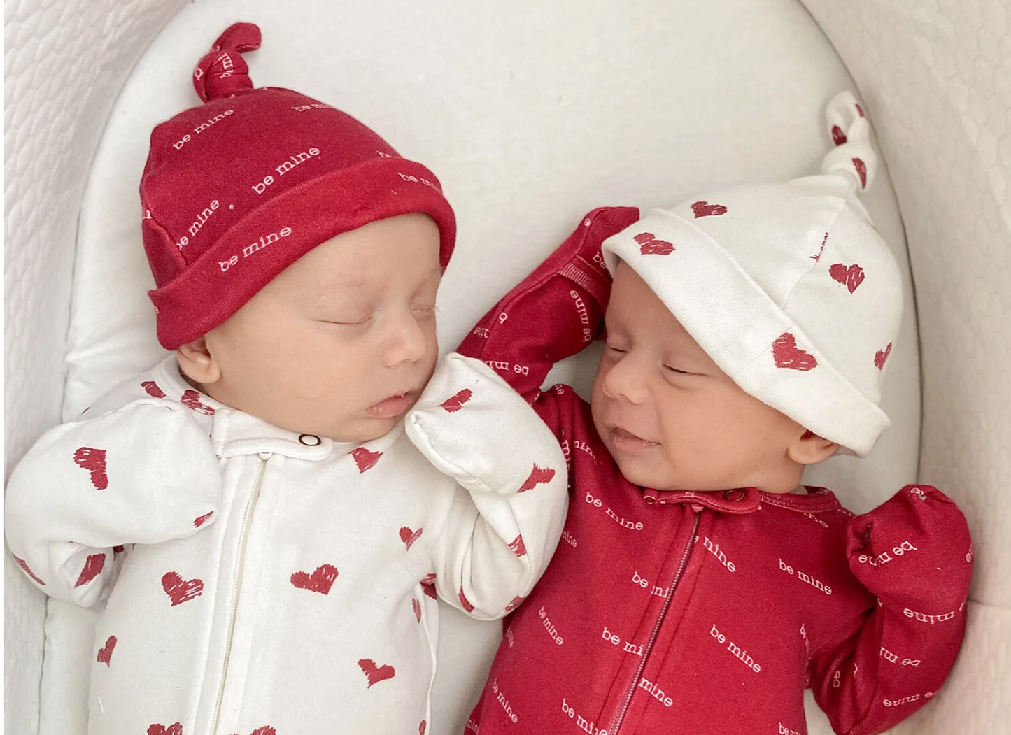 Organic Banded Top-Knot Hat in Crimson Hearts